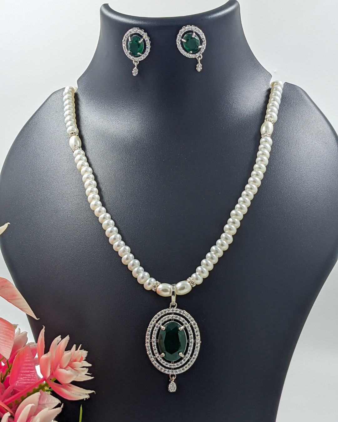 Pearl & Emerald Halo Pendant Necklace Set With Earrings For Gifting