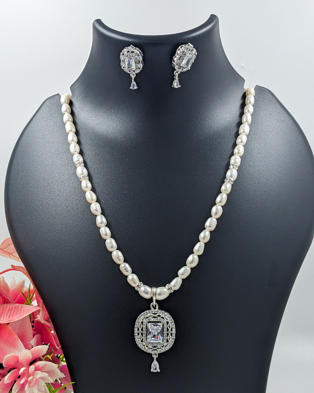Pearl and Crystal Pendant Necklace Set With Earrings