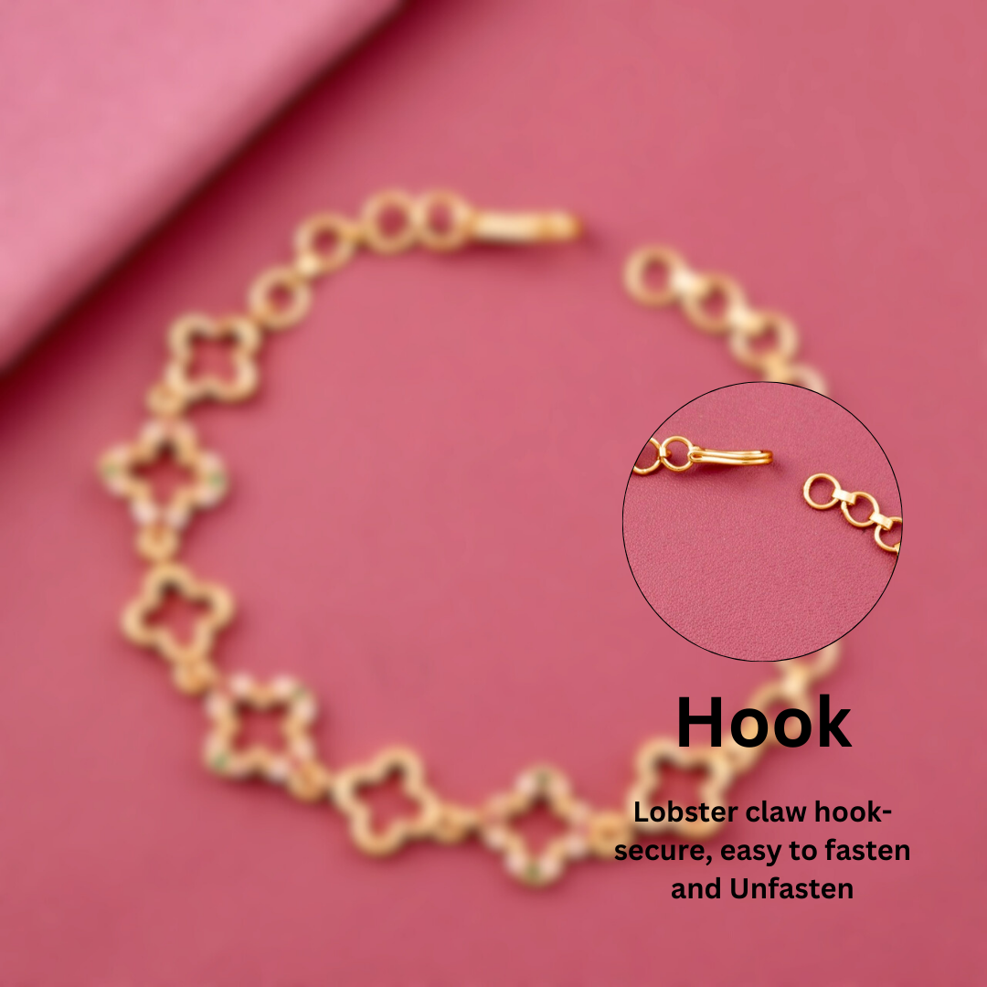 Delicate Clover Diamond Bracelet in Gold - A Symbol of Luck and Prosperity