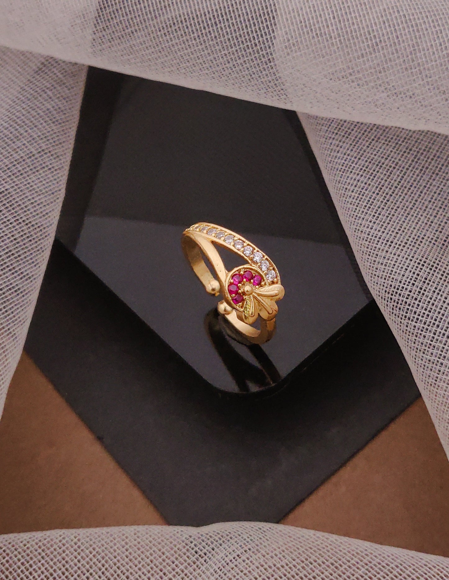 Floral Design Ring