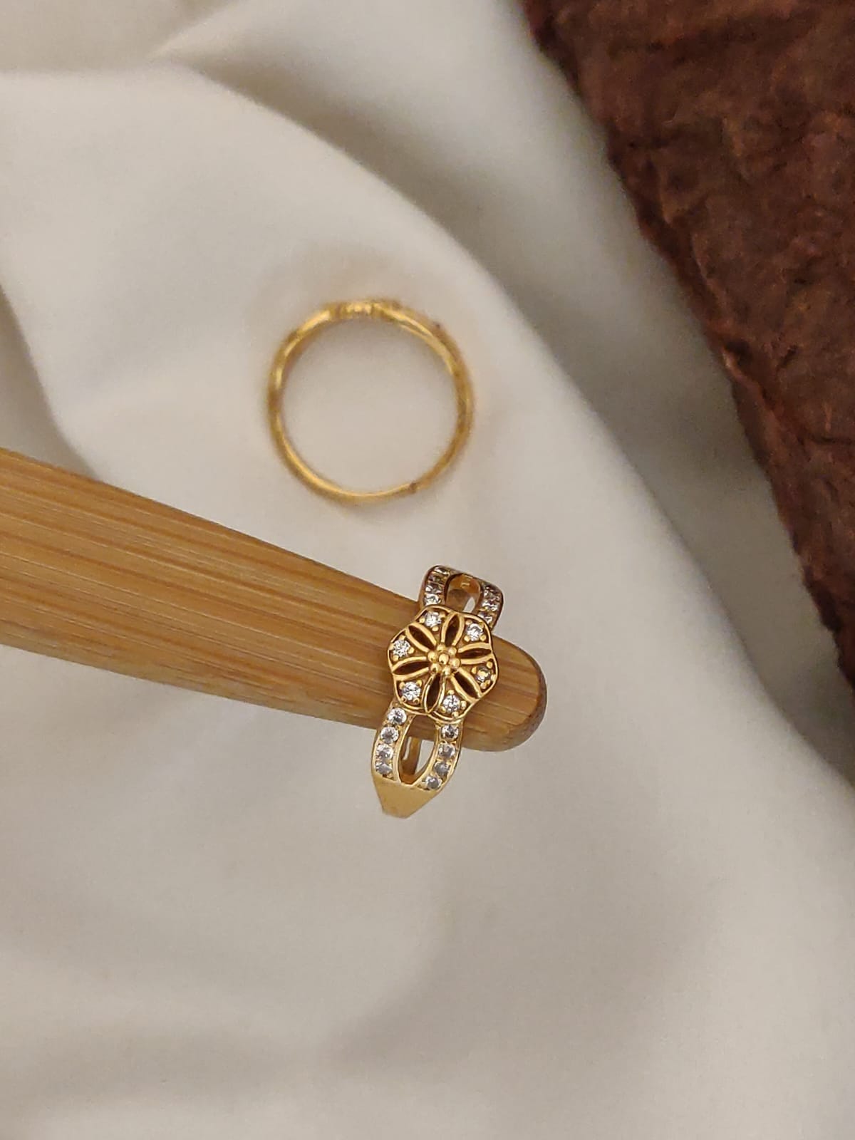Floral Shaped Dimond Finished Ring