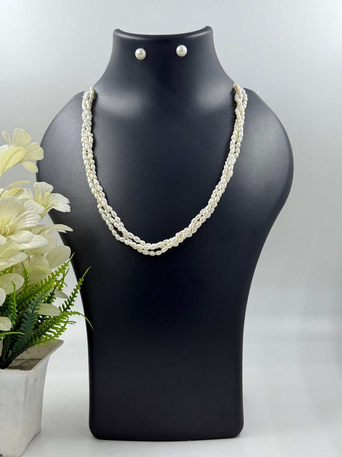 Twisted Freshwater Pearl Necklace & Stud Earrings Set