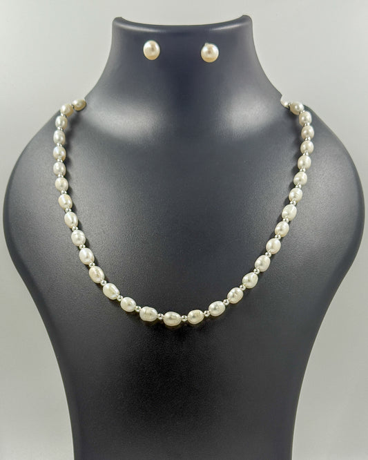 Classic Pearl Necklace Set With Earrings