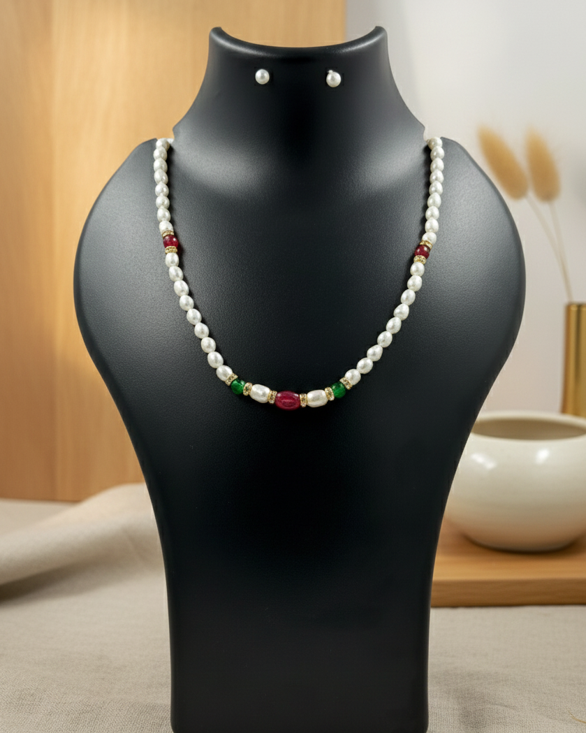 Freshwater Pearl Necklace with Ruby & Emerald Accent Stones – Festive Jewellery Set
