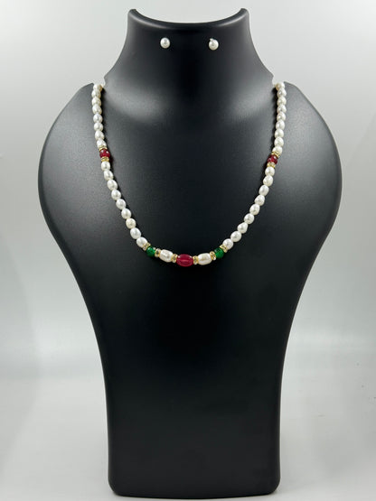 Freshwater Pearl Necklace with Ruby & Emerald Accent Stones – Festive Jewellery Set