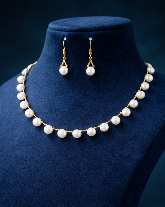 Modern Minimalist Pearl & Gold Chain Set