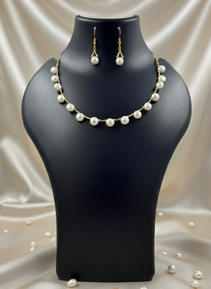 Modern Minimalist Freshwater Pearl & Gold Chain Necklace Set