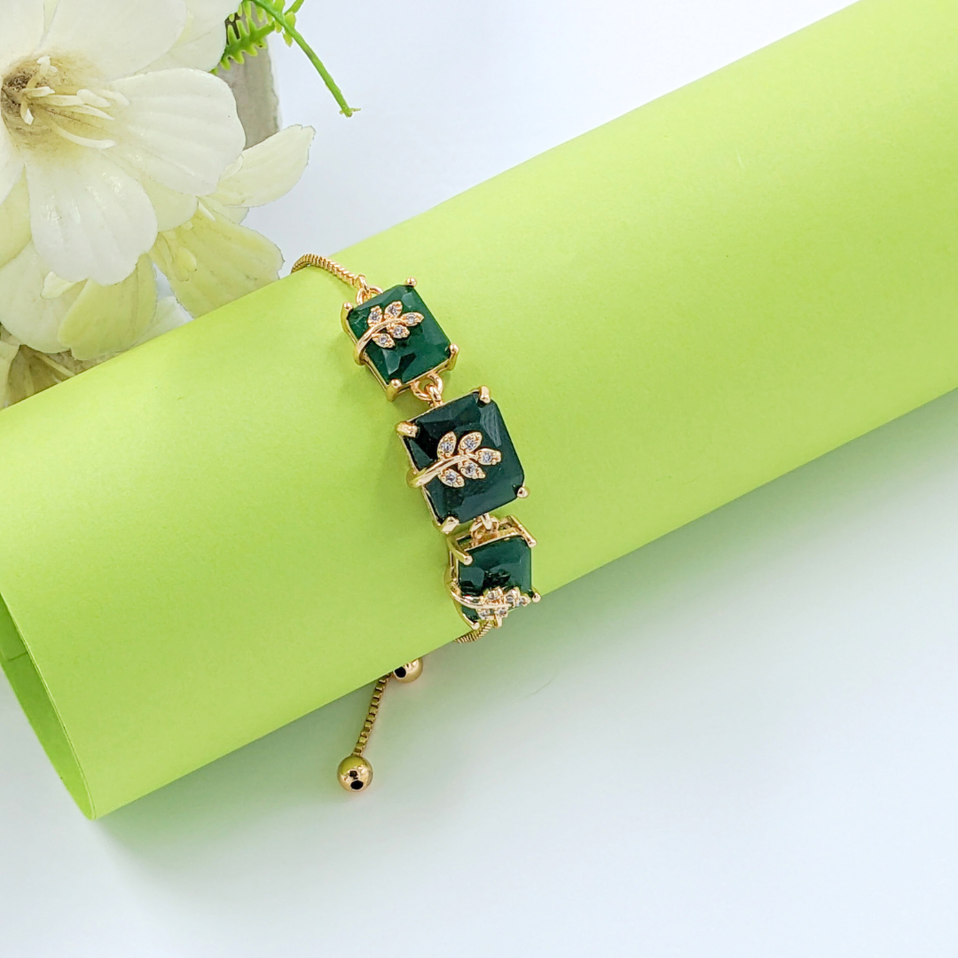 Trendy Emerald Green bracelet